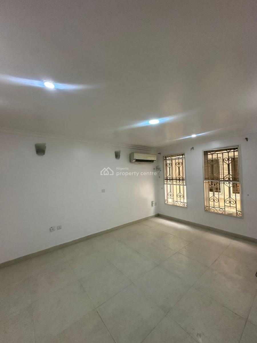 1 Bedroom Apartment, Lekki Phase 1, Lekki, Lagos, Flat / Apartment for Rent