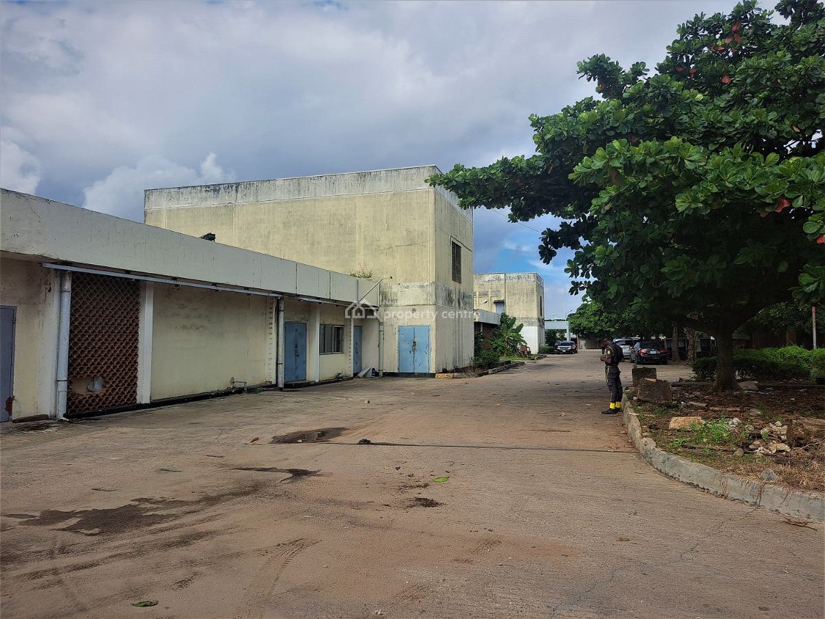 Warehouse Capacity of 2470sqm, Isolo Industrial Area, Isolo, Lagos, Warehouse for Rent