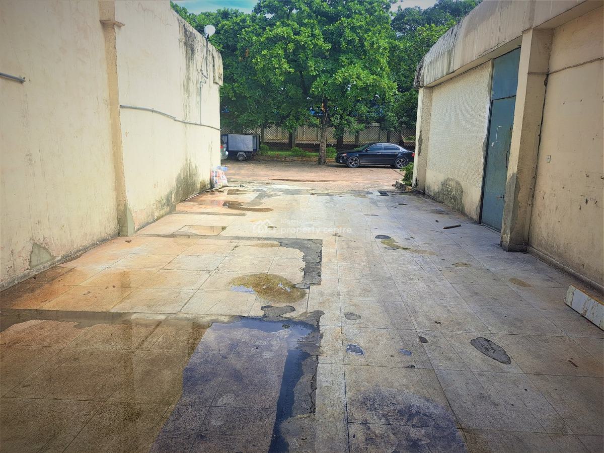 Warehouse Capacity of 2470sqm, Isolo Industrial Area, Isolo, Lagos, Warehouse for Rent