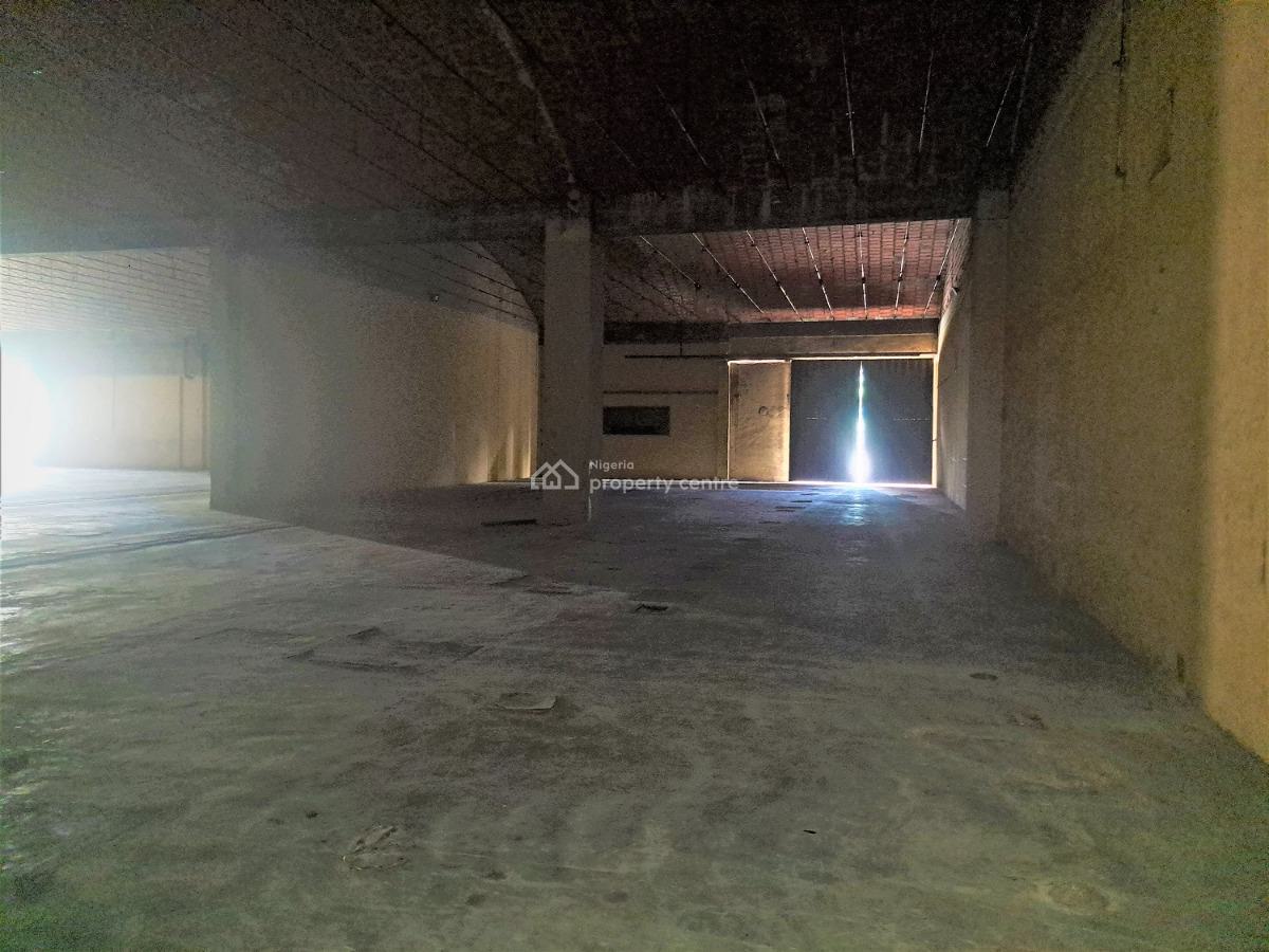 Warehouse Capacity of 2470sqm, Isolo Industrial Area, Isolo, Lagos, Warehouse for Rent