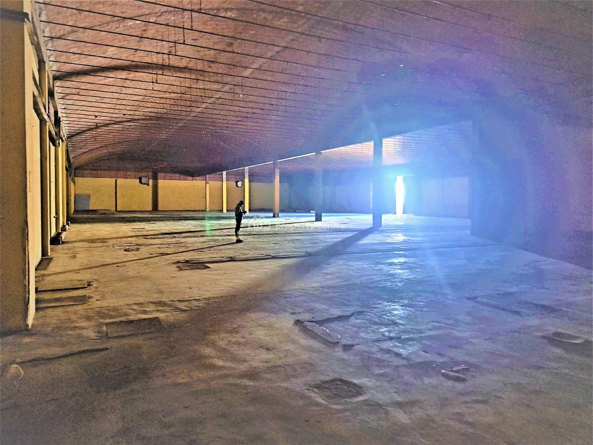 Warehouse Capacity of 2470sqm, Isolo Industrial Area, Isolo, Lagos, Warehouse for Rent
