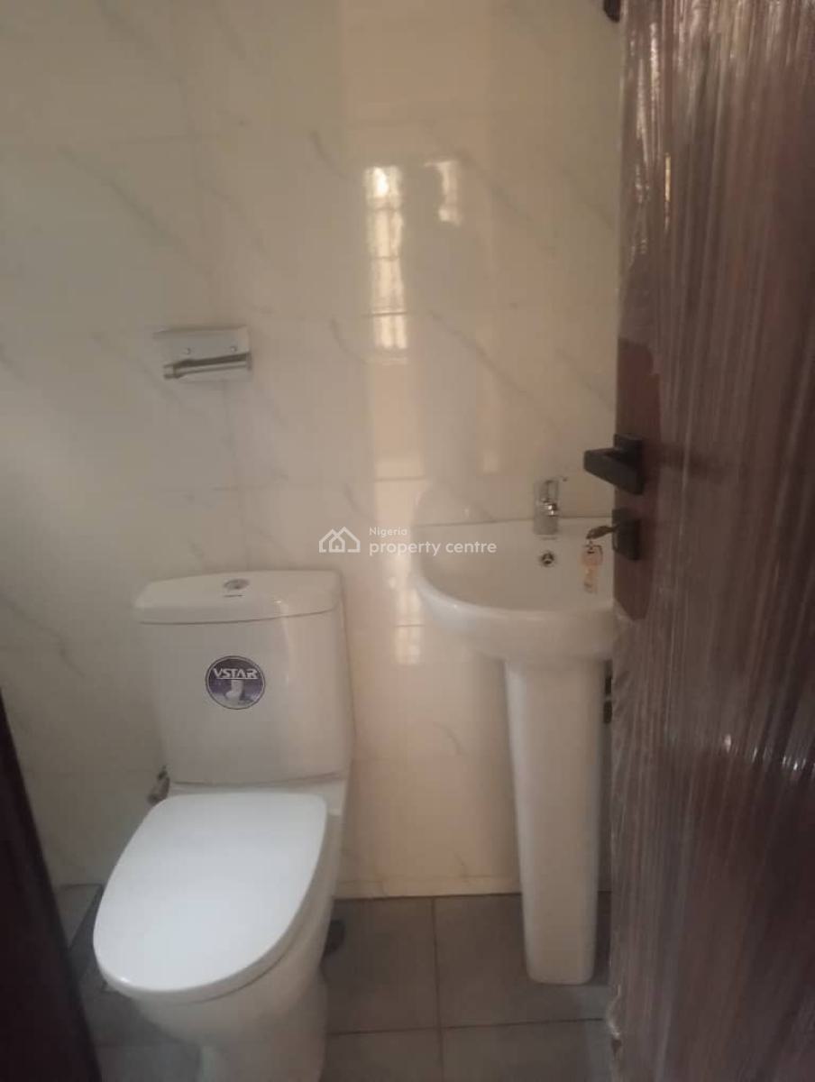 Newly Built 2 Bedroom Flat, Gra Phase 1, Magodo, Lagos, Flat / Apartment for Rent