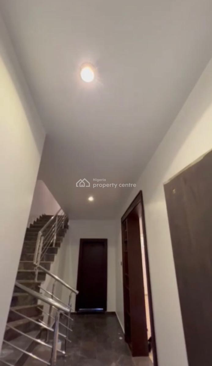 a Standard, Spacious 5 Bedroom Terraced Duplex, Guzape District, Abuja, Terraced Duplex for Sale