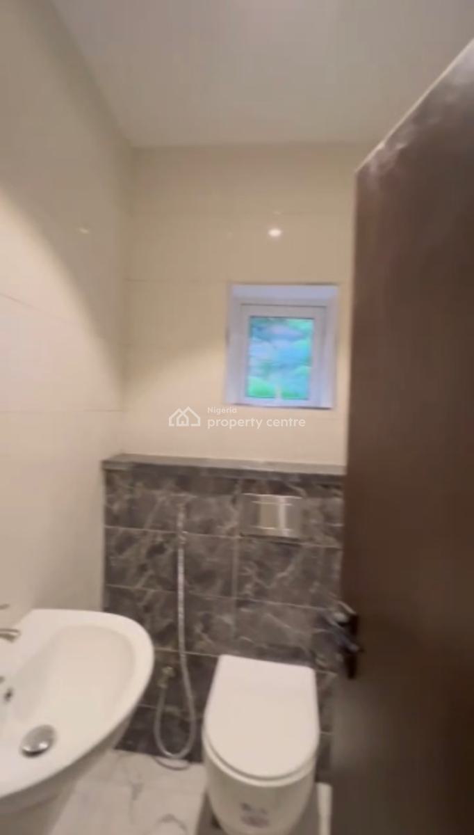 a Standard, Spacious 5 Bedroom Terraced Duplex, Guzape District, Abuja, Terraced Duplex for Sale