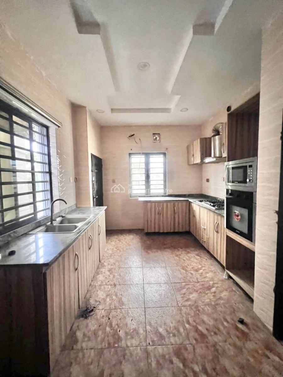 Well Built 4 Bedroom Semi Detached Duplex with Bq, Osapa, Lekki, Lagos, Terraced Duplex for Rent