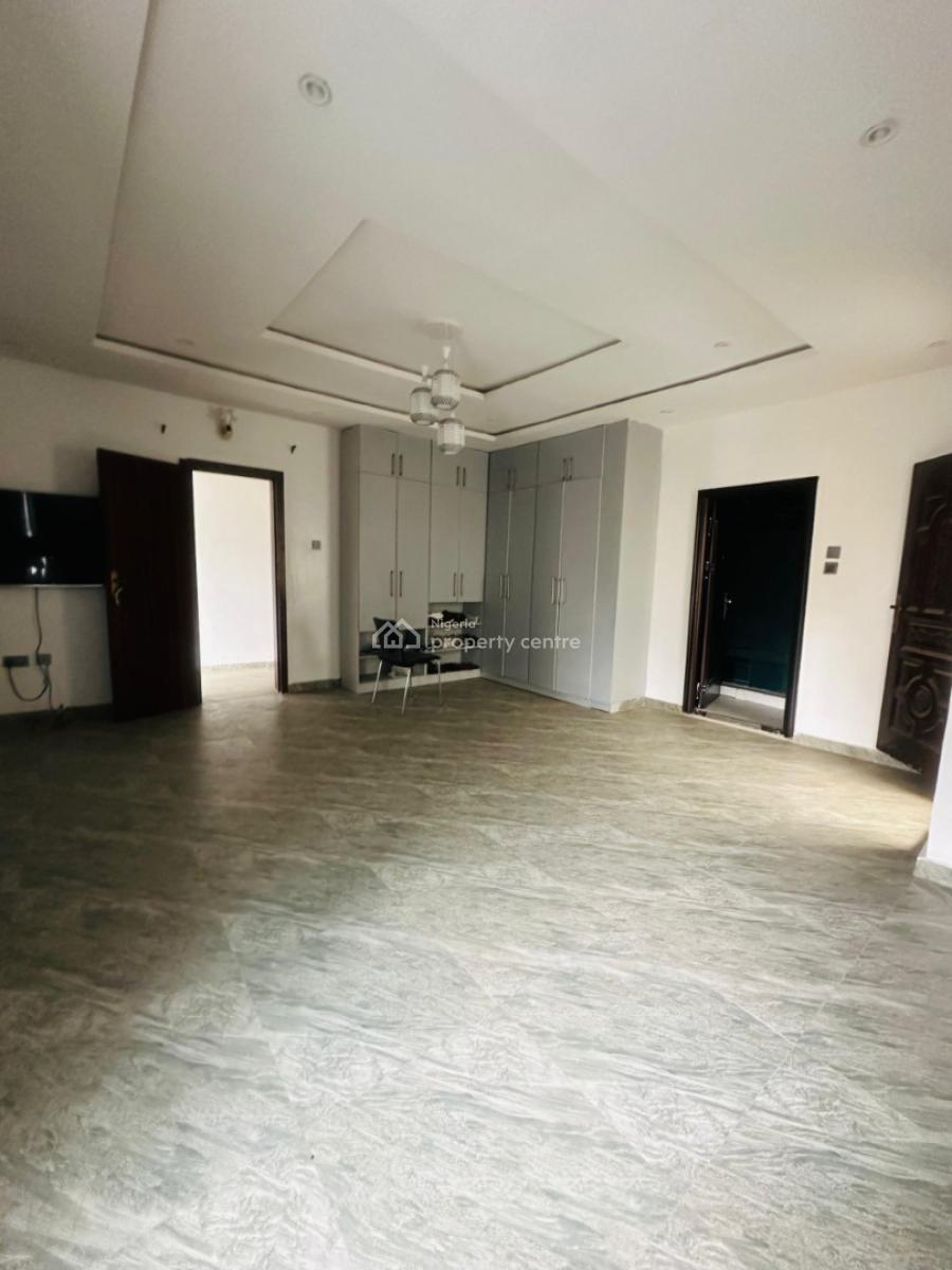 Exquisitely Built 2 Bedroom Apartment in a Lovely Environment, Surulere, Lagos, Flat / Apartment for Sale
