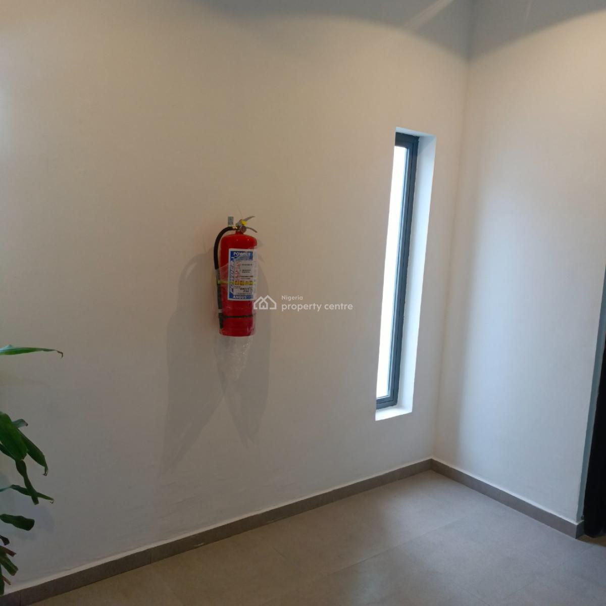 3 Bedroom Flat with Bq, Off Admiralty Way, Lekki Phase 1, Lekki, Lagos, Flat / Apartment for Rent