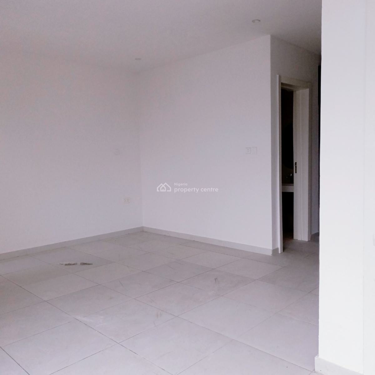 3 Bedroom Flat with Bq, Off Admiralty Way, Lekki Phase 1, Lekki, Lagos, Flat / Apartment for Rent