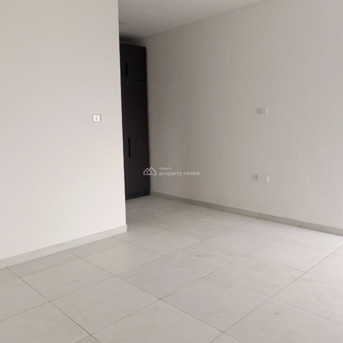 3 Bedroom Flat with Bq, Off Admiralty Way, Lekki Phase 1, Lekki, Lagos, Flat / Apartment for Rent