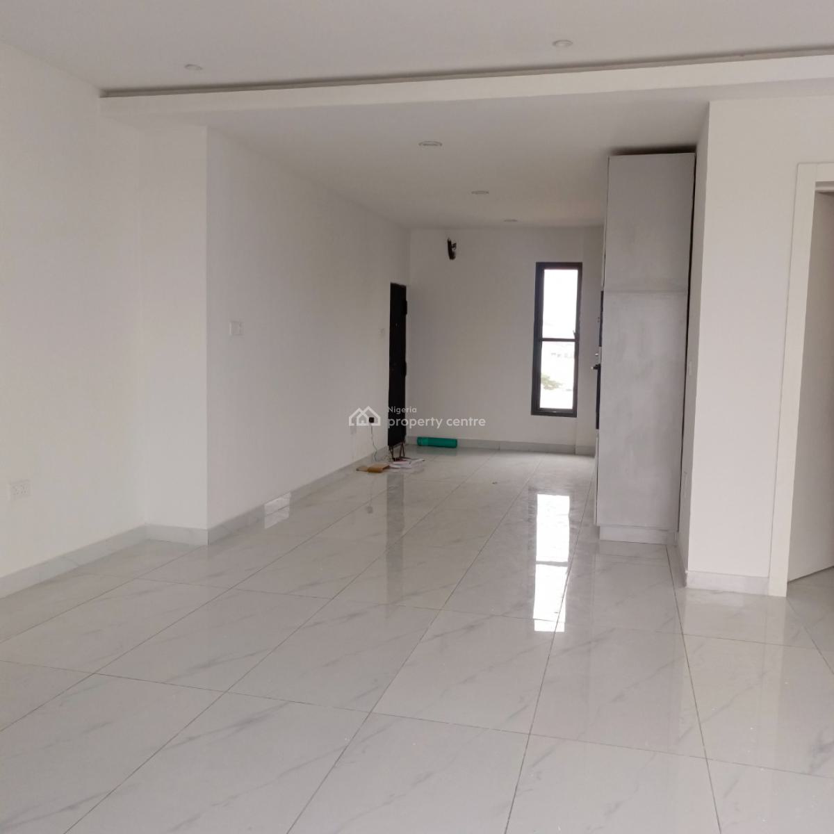 3 Bedroom Flat with Bq, Off Admiralty Way, Lekki Phase 1, Lekki, Lagos, Flat / Apartment for Rent