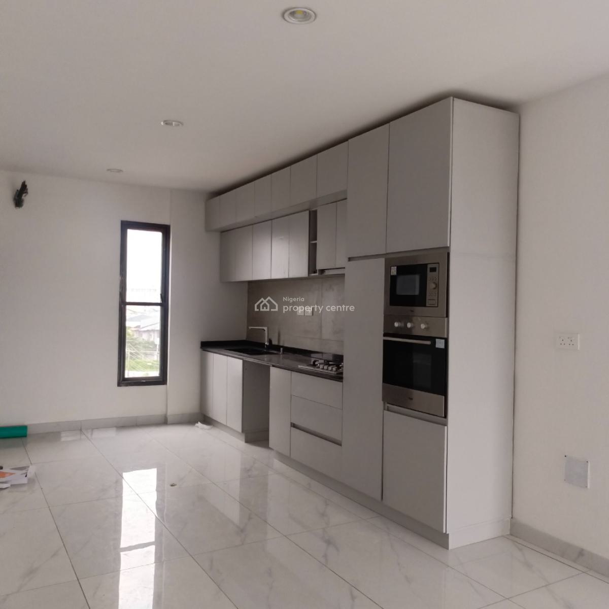 3 Bedroom Flat with Bq, Off Admiralty Way, Lekki Phase 1, Lekki, Lagos, Flat / Apartment for Rent