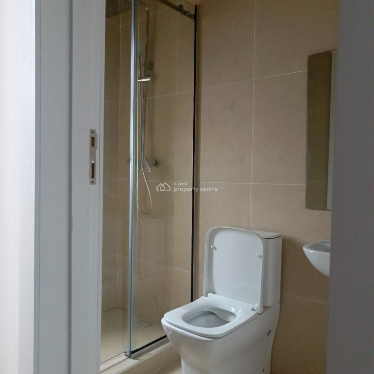 3 Bedroom Flat with Bq, Off Admiralty Way, Lekki Phase 1, Lekki, Lagos, Flat / Apartment for Rent