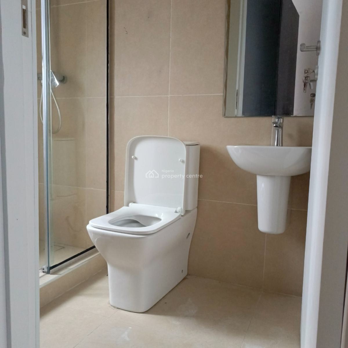 3 Bedroom Flat with Bq, Off Admiralty Way, Lekki Phase 1, Lekki, Lagos, Flat / Apartment for Rent