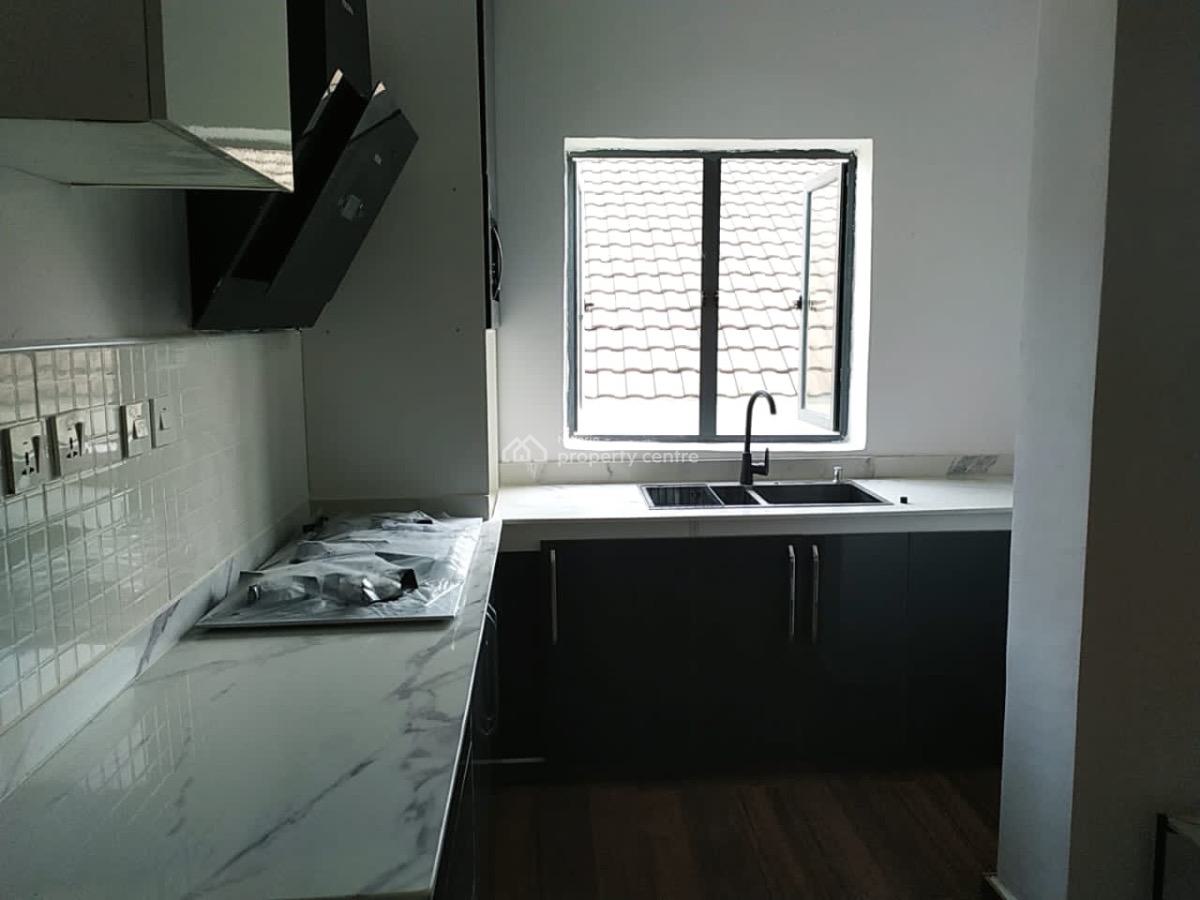 Partly Furnished 2 Bedroom Apartment, Itedo Estate, Lekki Phase 1, Lekki, Lagos, Flat / Apartment for Rent