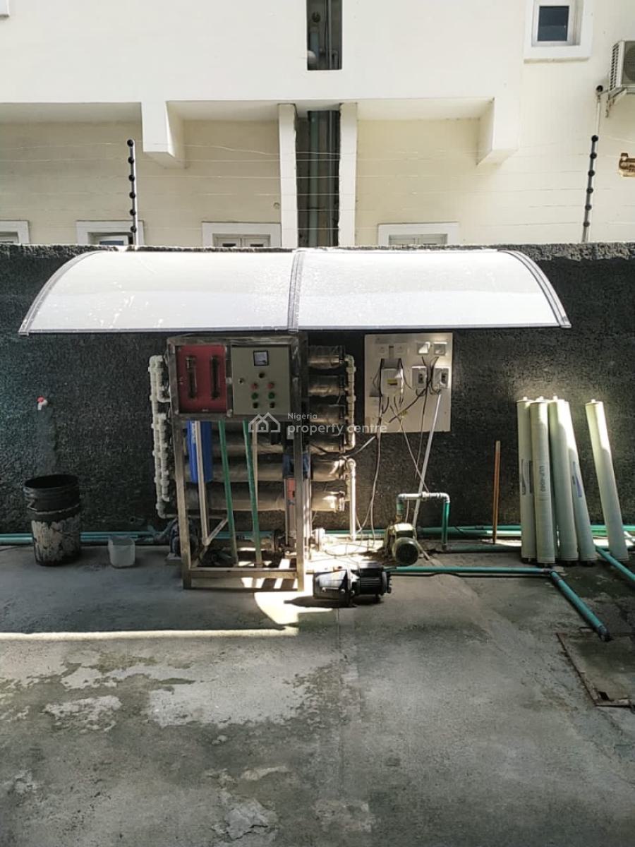 Partly Furnished 2 Bedroom Apartment, Itedo Estate, Lekki Phase 1, Lekki, Lagos, Flat / Apartment for Rent