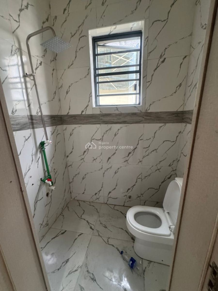 Spacious Self Contain, Royal Pine Estate, Orchid Road, Lekki, Lagos, Self Contain (single Rooms) for Rent