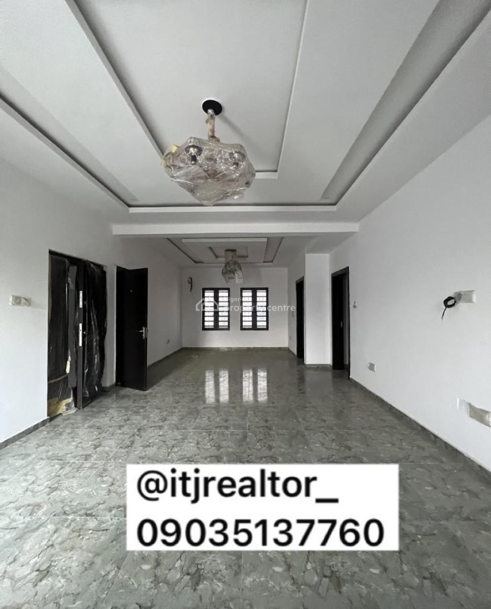 Lovely 3 Bedroom Apartment with Bq, Lekki Phase 1, Lekki, Lagos, Block of Flats for Sale