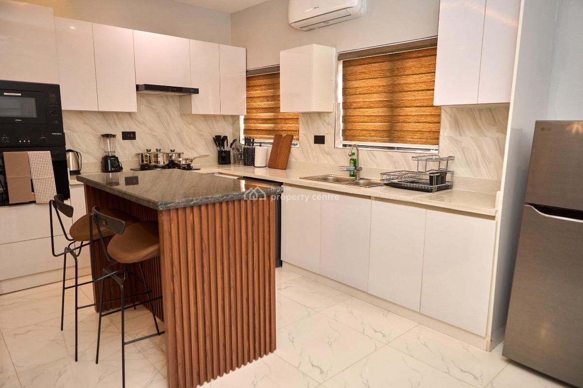 Luxury 2 Bedroom Apartment, Lekki Phase 1, Lekki, Lagos, Flat / Apartment Short Let