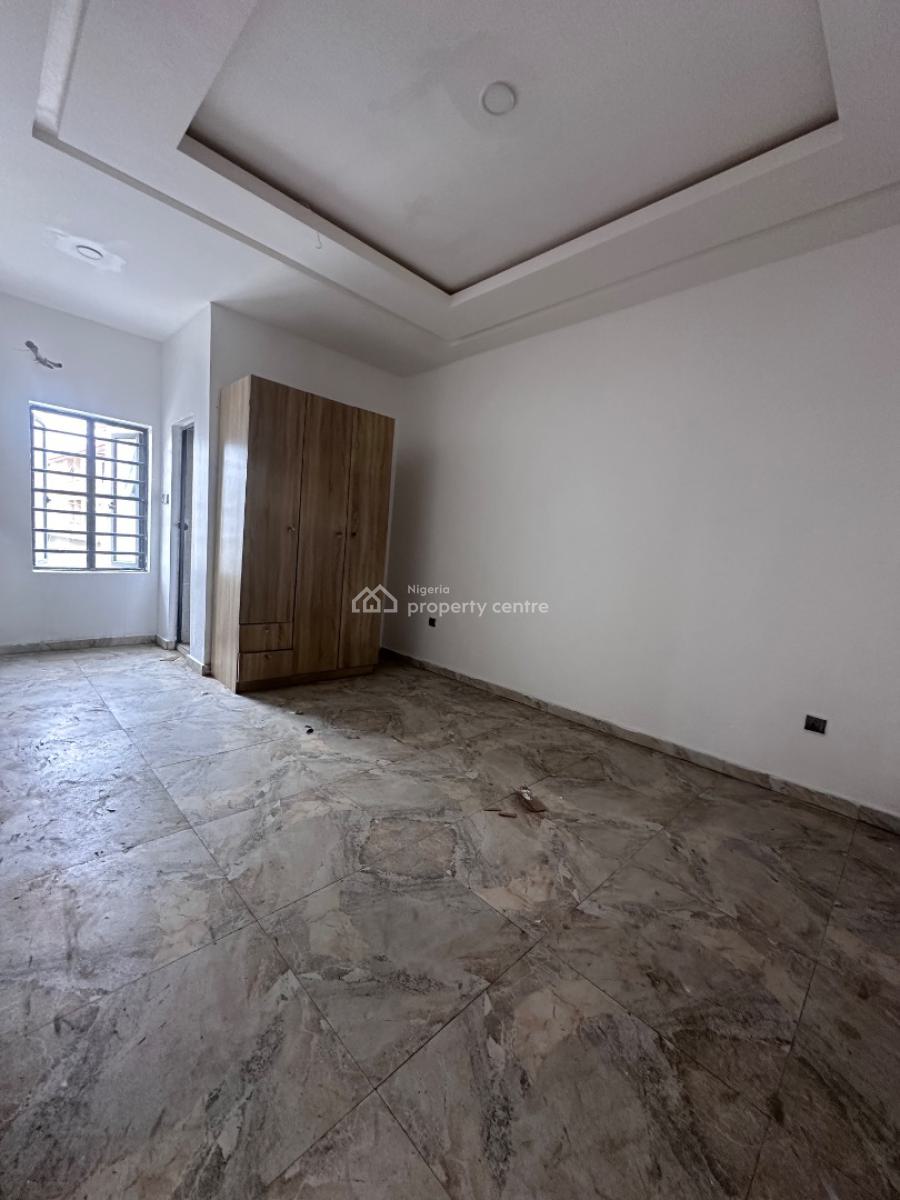 Luxurious 4-bedroom Terrace with Bq in a Prime Location, Lekki, Lagos, Terraced Duplex for Sale
