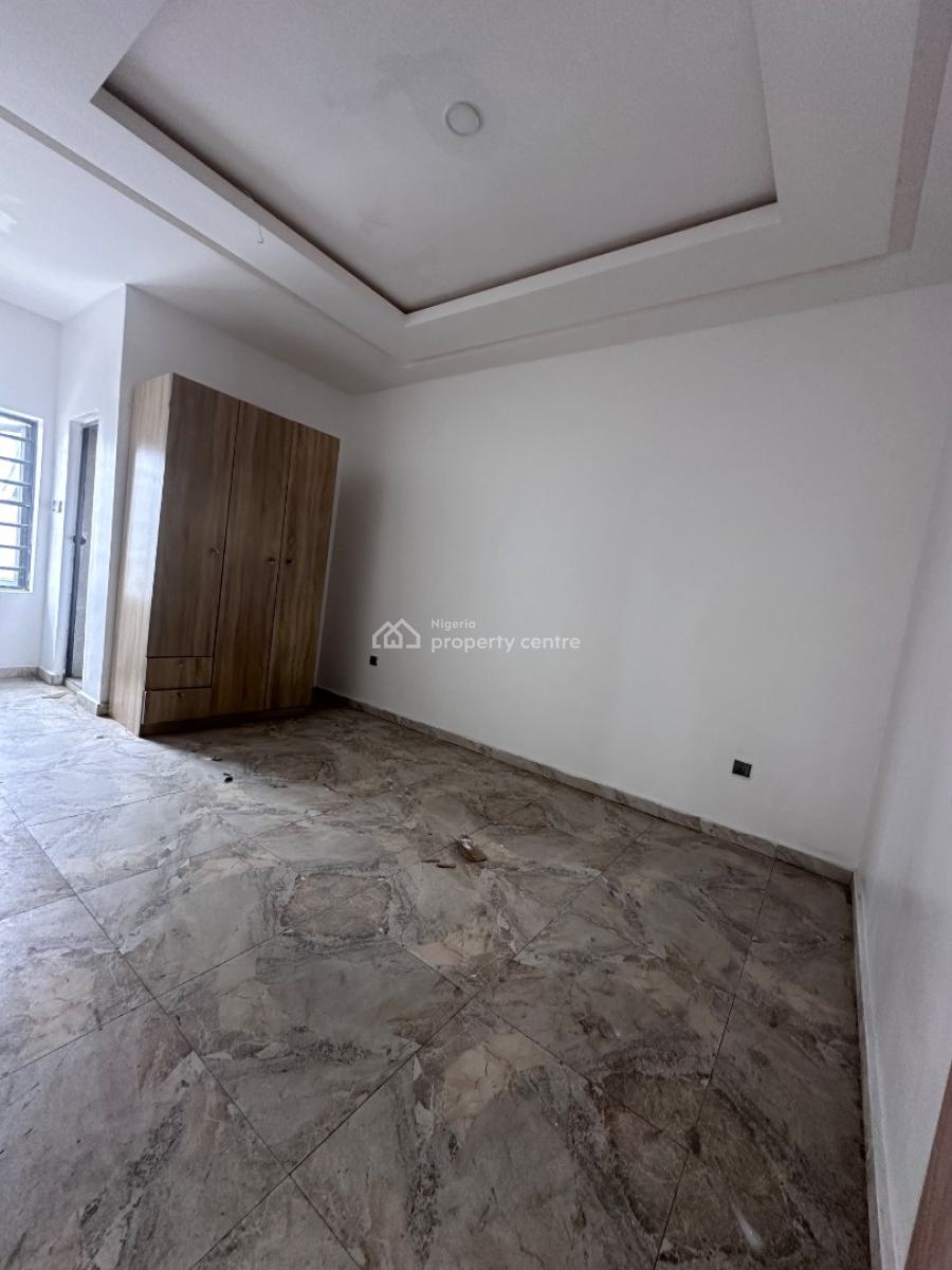 Luxurious 4-bedroom Terrace with Bq in a Prime Location, Lekki, Lagos, Terraced Duplex for Sale