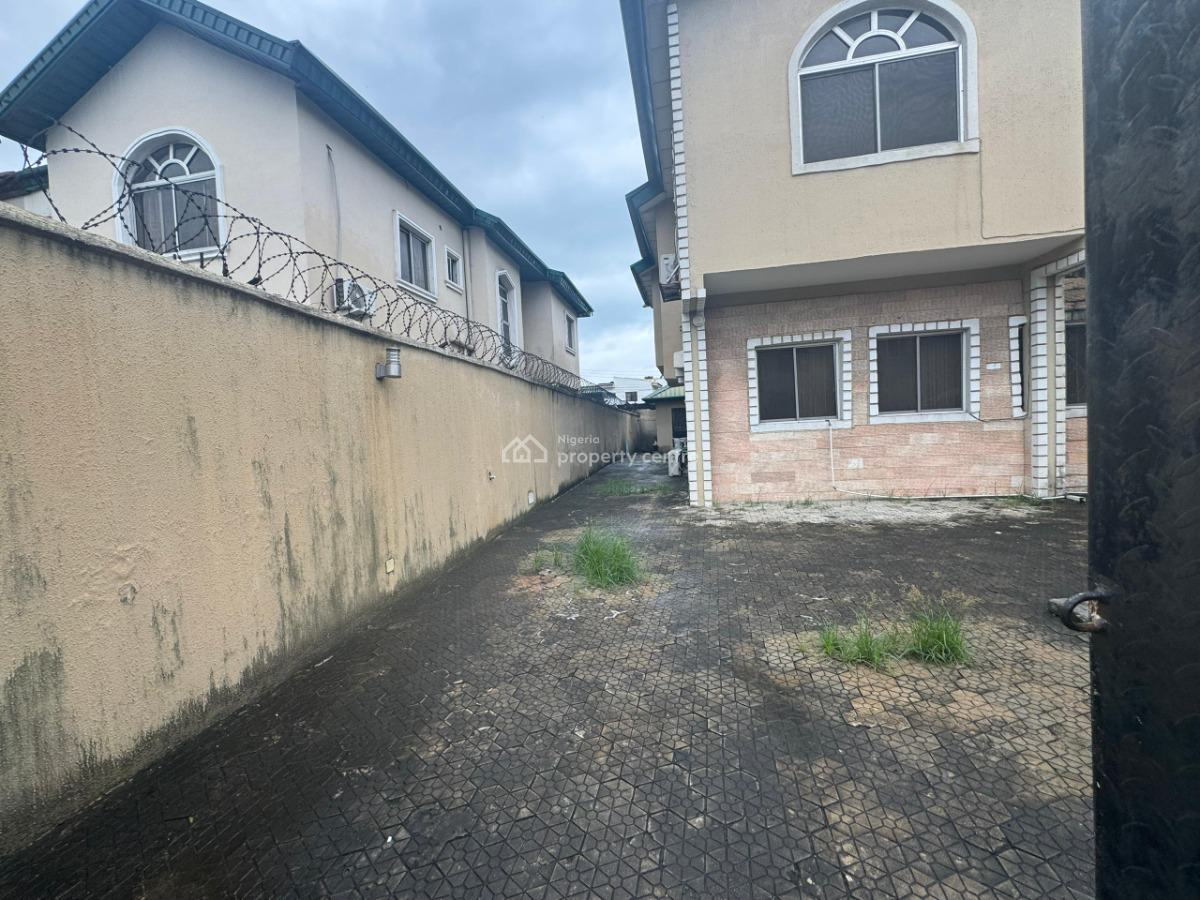 Clean 4 Bedroom Semi Detached Duplex with Mini Flat Detached Bq, Inside Oba Adeyinka Oyekan Estate, Lekki Phase 1, Lekki, Lagos, Semi-detached Duplex for Sale