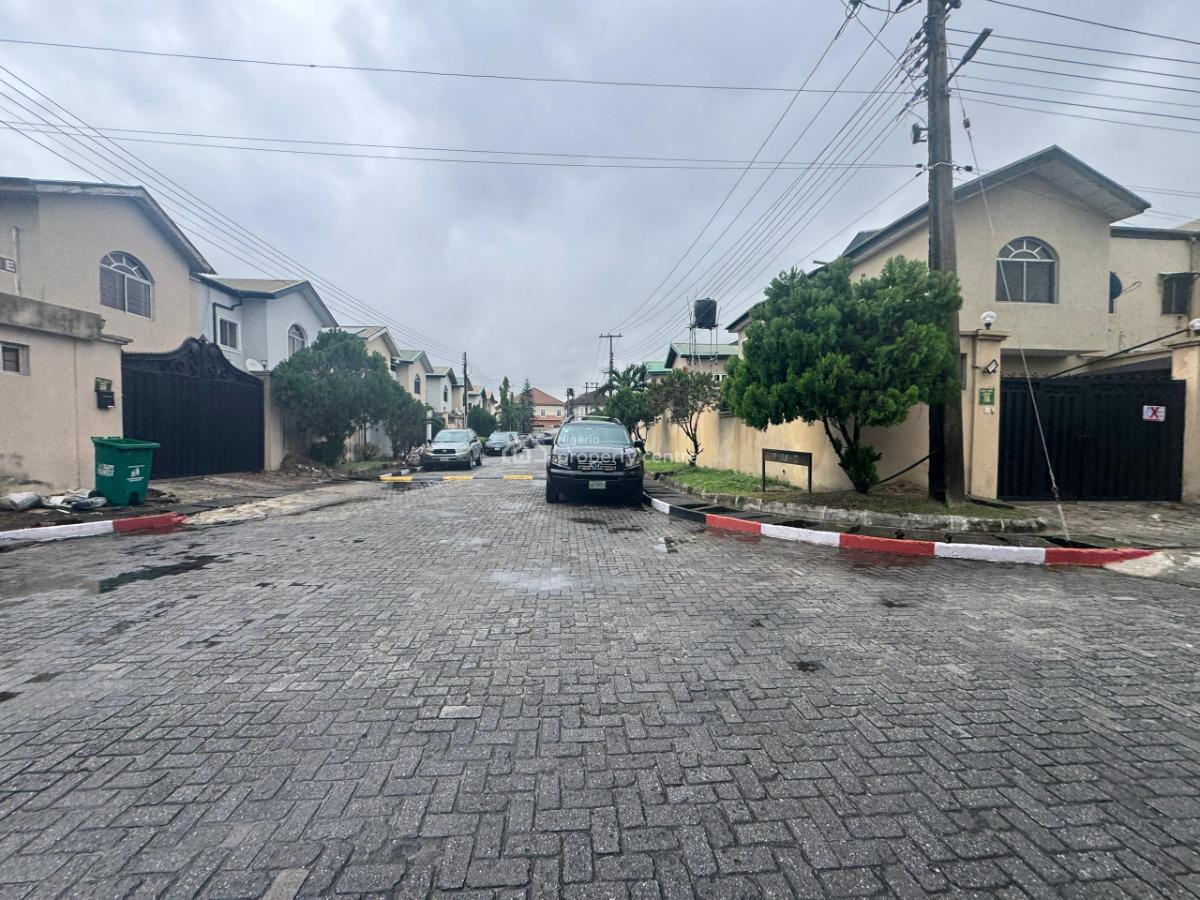 Clean 4 Bedroom Semi Detached Duplex with Mini Flat Detached Bq, Inside Oba Adeyinka Oyekan Estate, Lekki Phase 1, Lekki, Lagos, Semi-detached Duplex for Sale