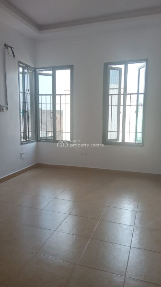 Spacious 3 Bedroom Apartment, 2nd Toll Gate, Oral Estate, Lekki, Lagos, Flat / Apartment for Sale
