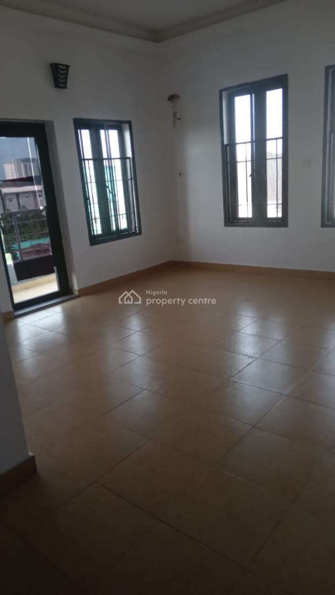 Spacious 3 Bedroom Apartment, 2nd Toll Gate, Oral Estate, Lekki, Lagos, Flat / Apartment for Sale