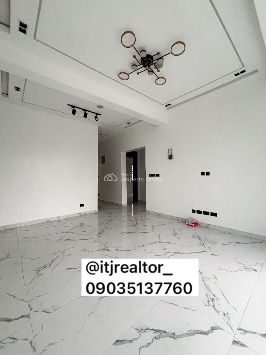 Lovely 3 Bedroom Apartment with Bq, Lekki Phase 1, Lekki, Lagos, Block of Flats for Sale