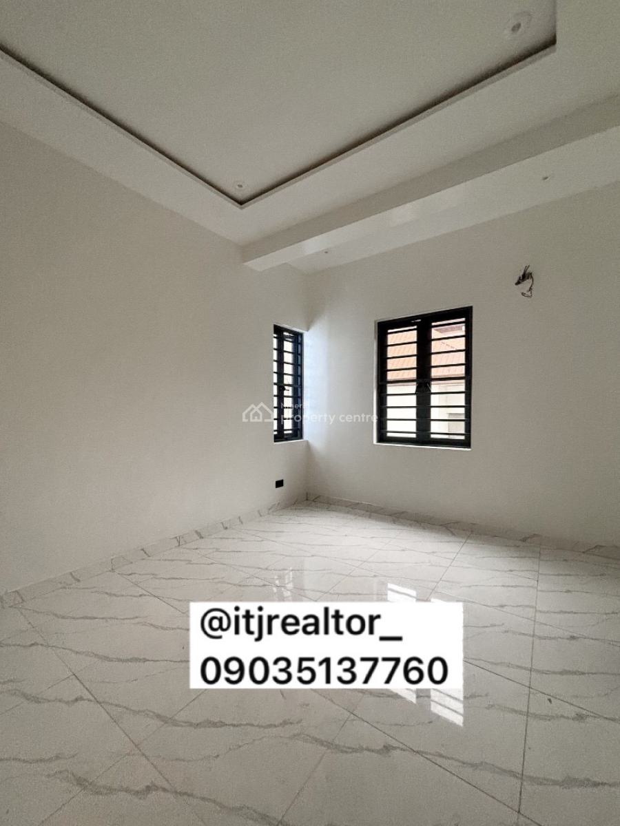 Lovely 3 Bedroom Apartment with Bq, Lekki Phase 1, Lekki, Lagos, Block of Flats for Sale