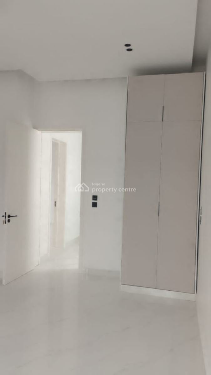 6 Bedroom Fully Detached Duplex with Bq -- Governors Consent, Bera Estate, Chevron Drive, Lekki, Lagos, Detached Duplex for Sale