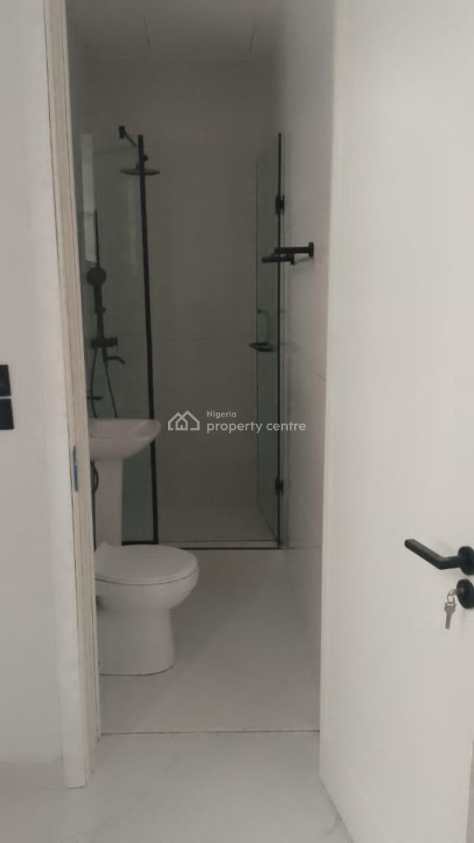 6 Bedroom Fully Detached Duplex with Bq -- Governors Consent, Bera Estate, Chevron Drive, Lekki, Lagos, Detached Duplex for Sale