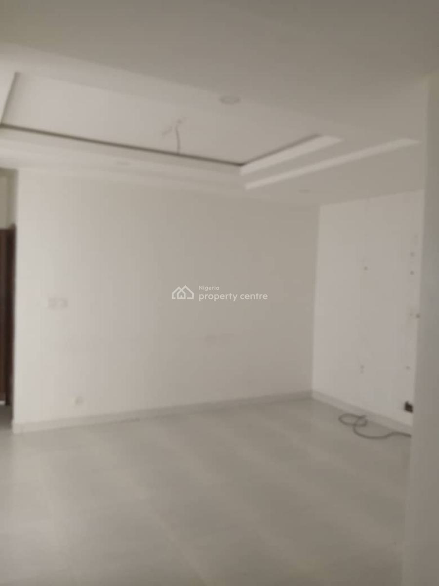 Cozy 2 Bed Flat Available  Location: Behind Nicon Town, Lekk, Behind Nicon Town, Lekki, Ikate, Lekki, Lagos, House for Rent