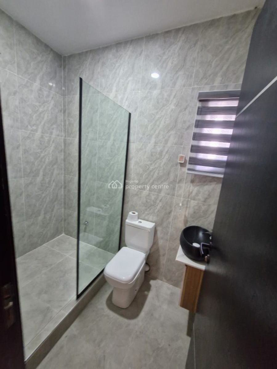 2 Bedroom Furnished Apartment in Ikate Ilasan Lekki, Ikate Illasan, Lekki, Lagos, Block of Flats for Sale