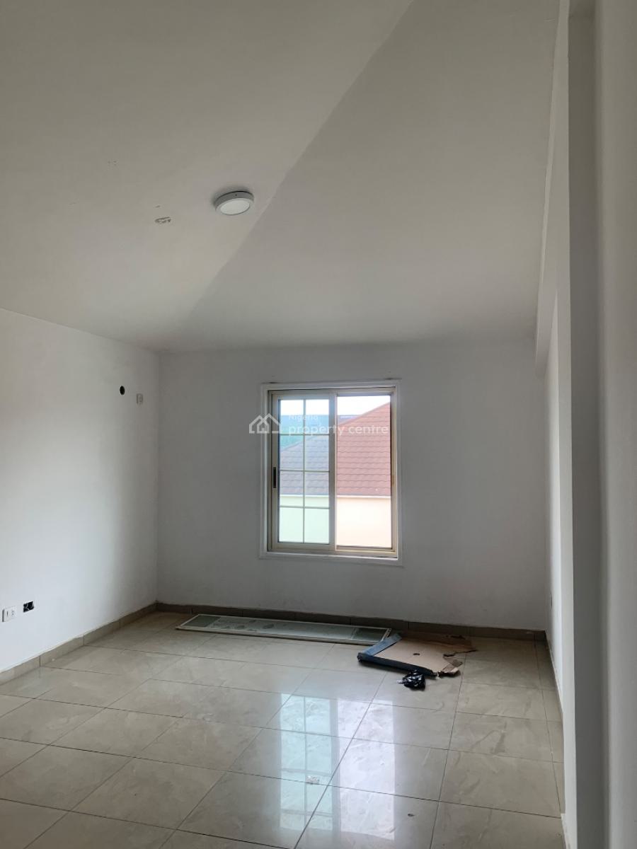 Spacious Self Serviced 5 Bedroom Penthouse Apartment, Off Freedom Way, Lekki Phase 1, Lekki, Lagos, Flat / Apartment for Rent
