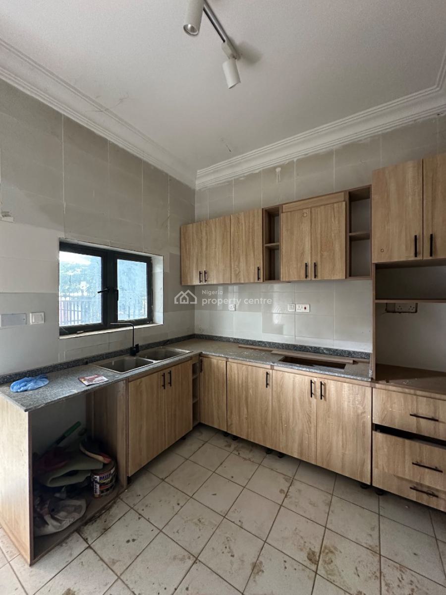 4 Bedroom Terrace Duplex with Green Area, Guzape District, Abuja, Terraced Duplex for Rent