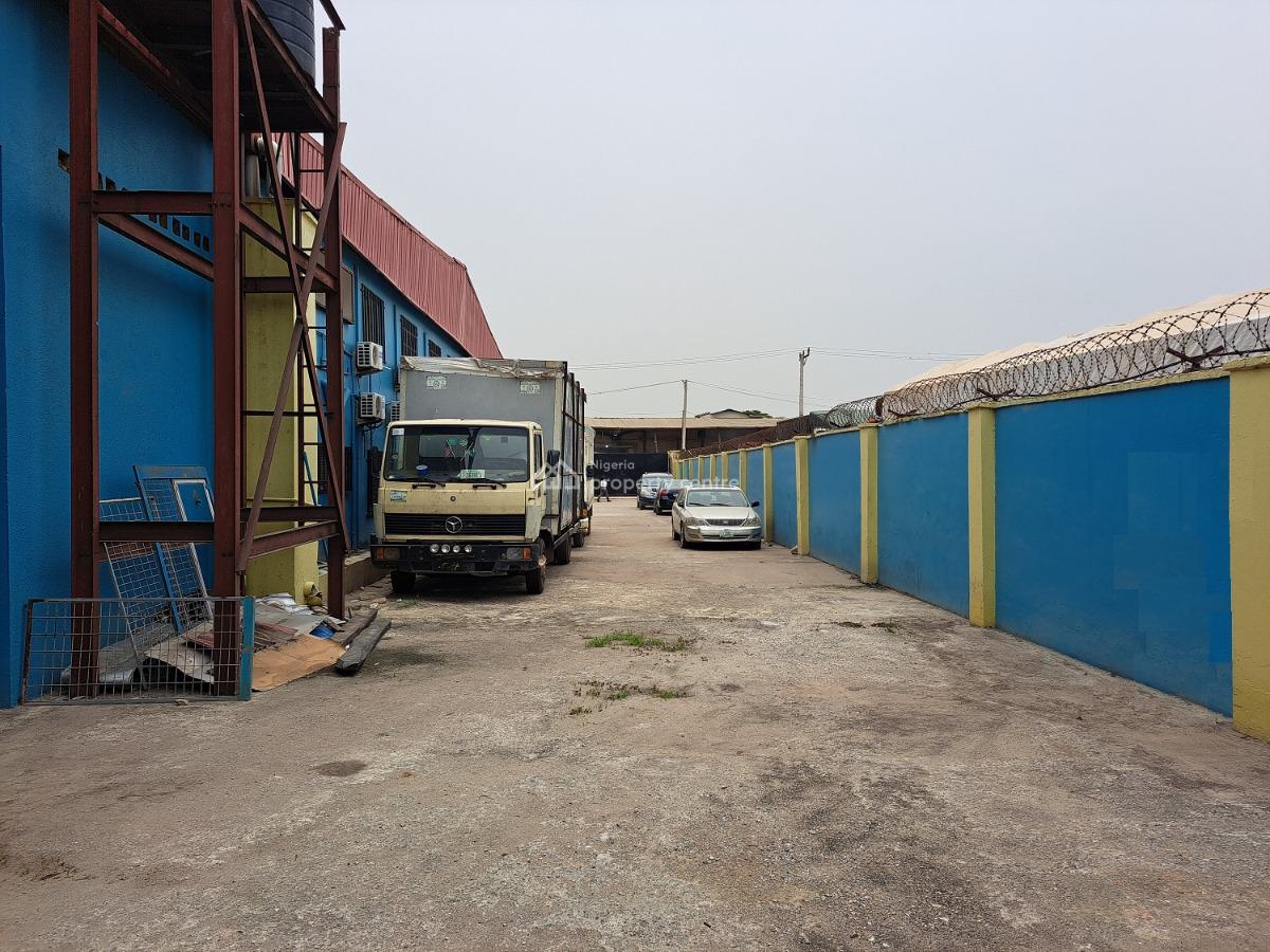 Warehouse Capacity of 950sqm, Ikeja Industrial Area, Ikeja, Lagos, Warehouse for Rent