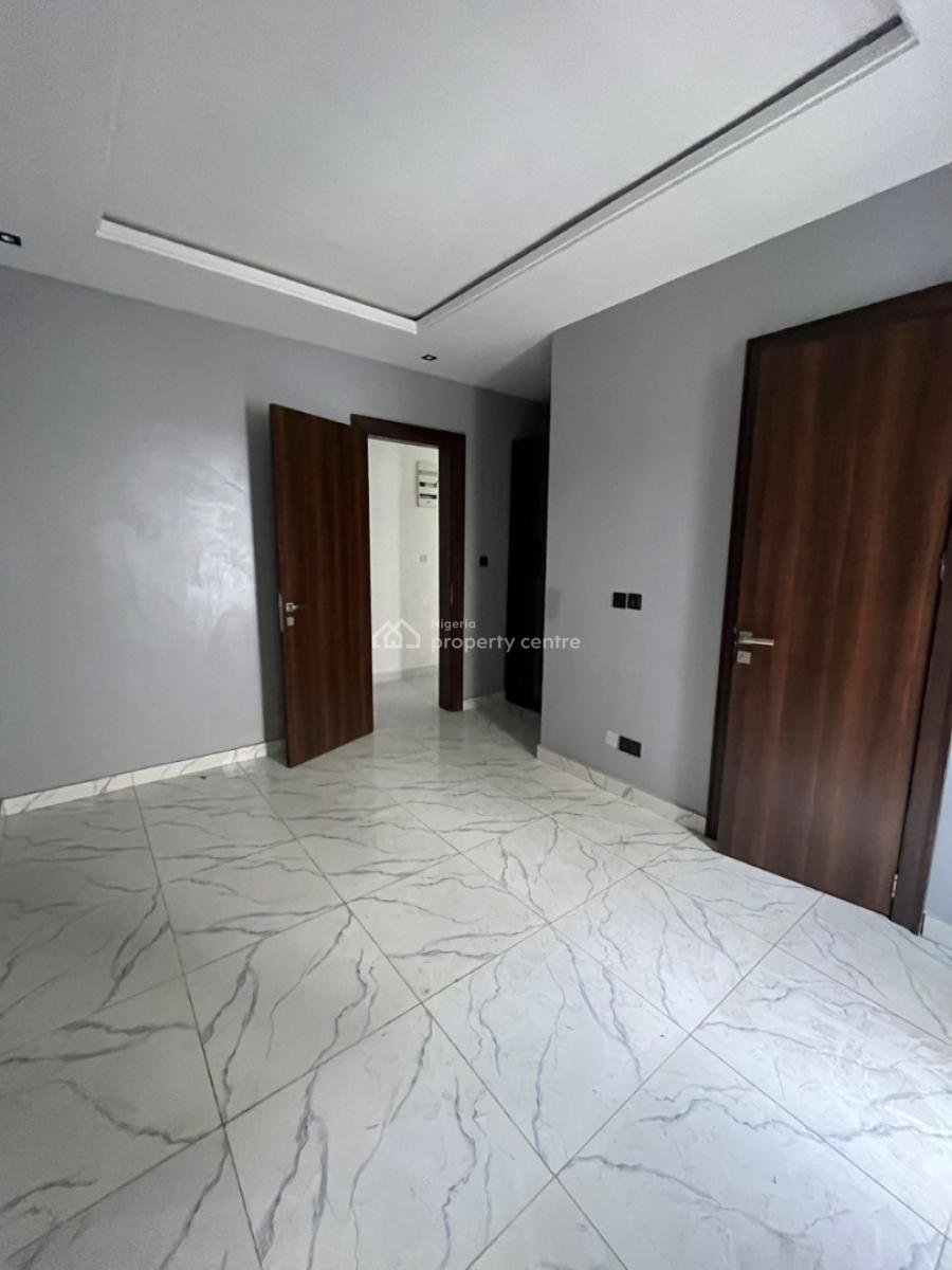 2 Bedrooms Apartments, Lekki Phase 1, Lekki, Lagos, Block of Flats for Sale