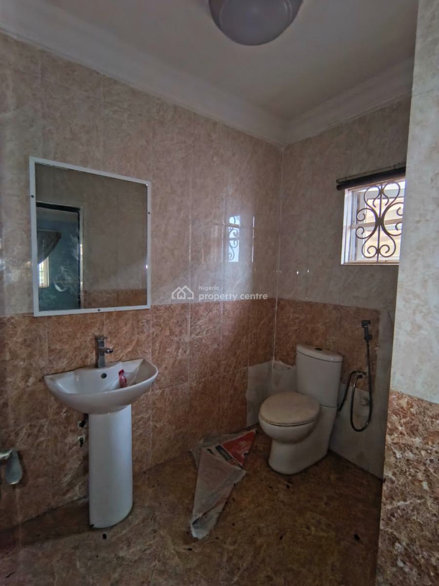 Spacious 5bedroom with 2 Units of 2bed, Ogunfayo, Awoyaya, Ibeju Lekki, Lagos, Detached Duplex for Sale