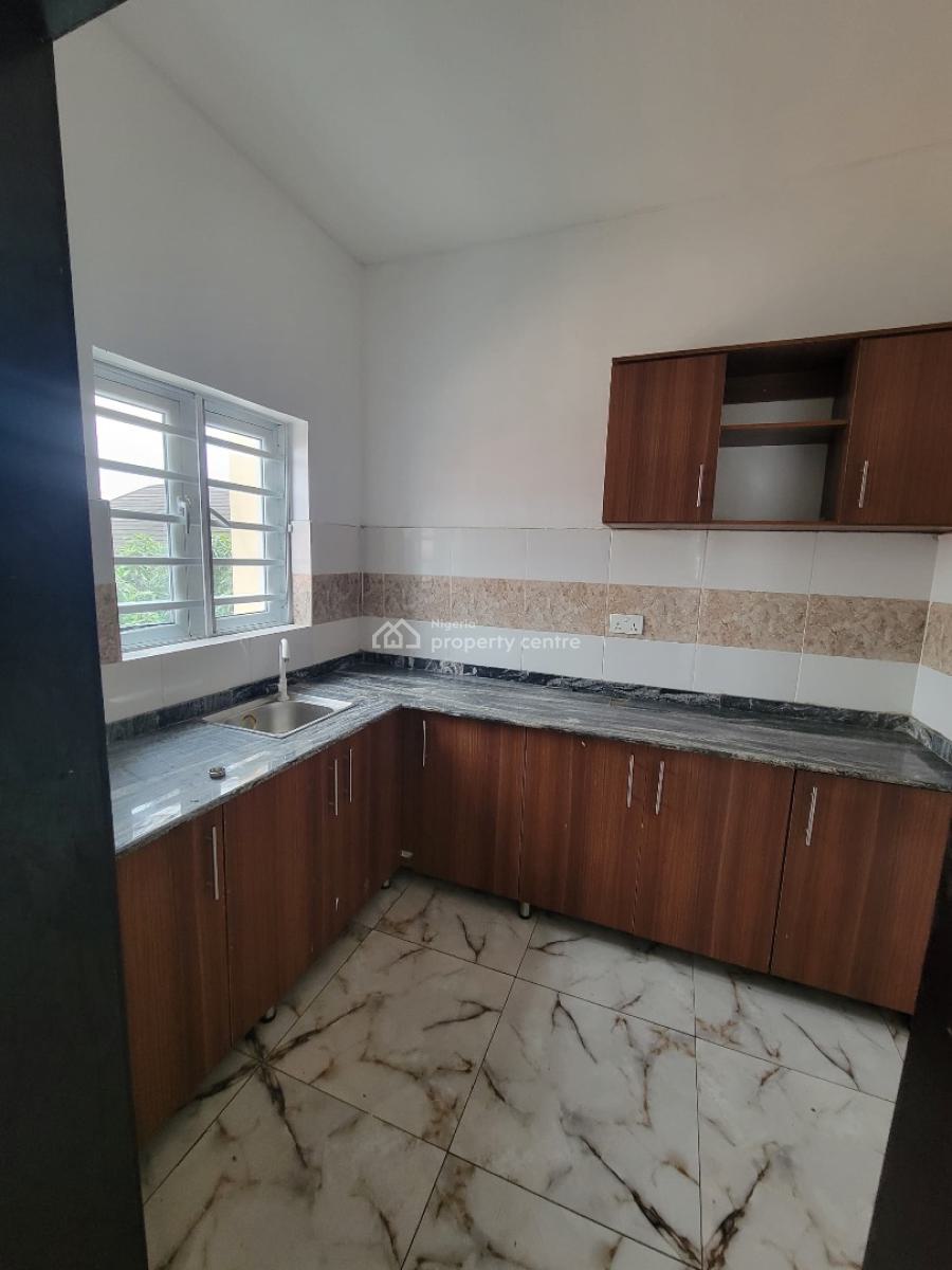 Well Maintained Mini Flat, Off Mobile Road Ilaje Ajah Lagos, Ajah, Lagos, Mini Flat (room and Parlour) for Rent