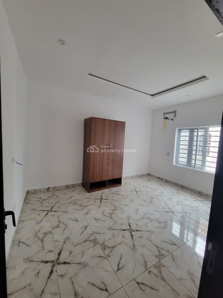 Well Maintained Mini Flat, Off Mobile Road Ilaje Ajah Lagos, Ajah, Lagos, Mini Flat (room and Parlour) for Rent