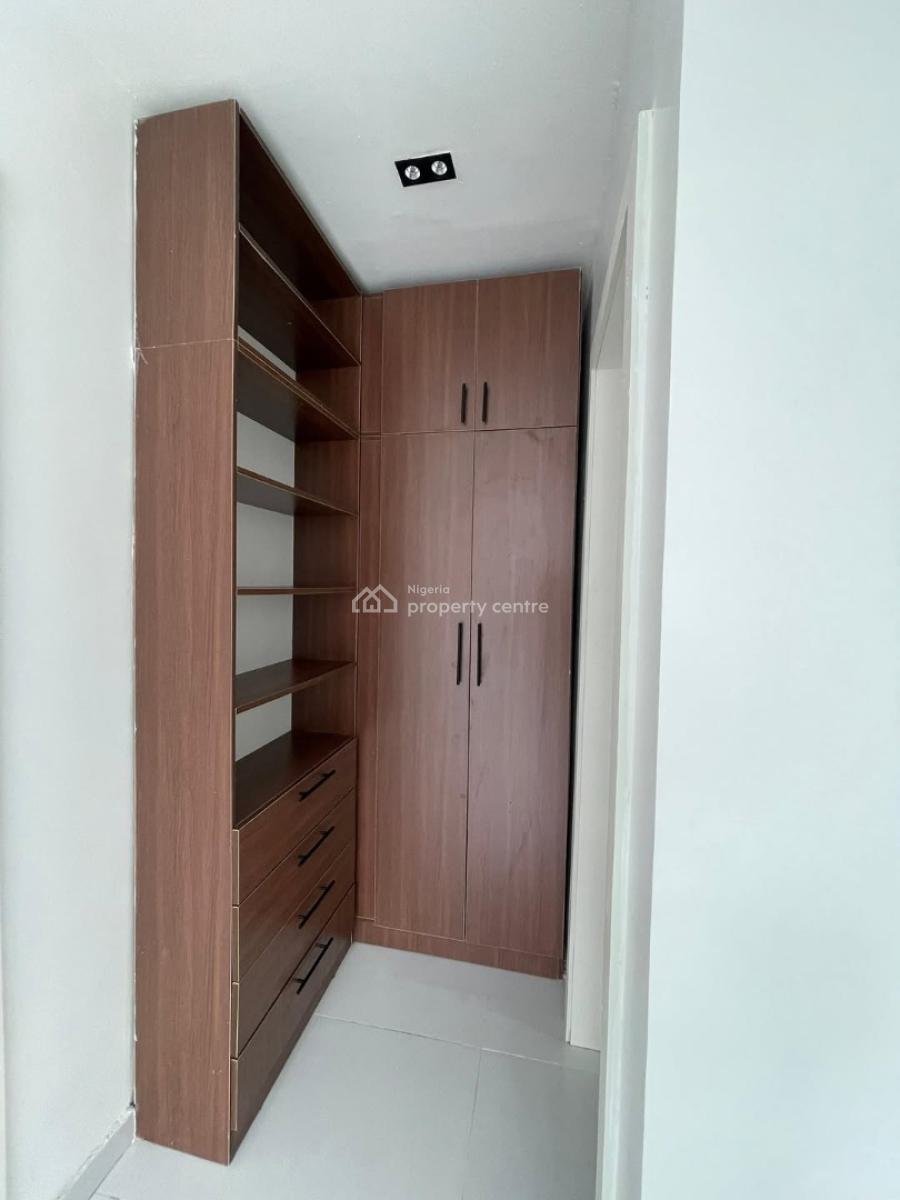 2 Bedroom Apartment, Ologolo, Lekki, Lagos, Flat / Apartment for Sale