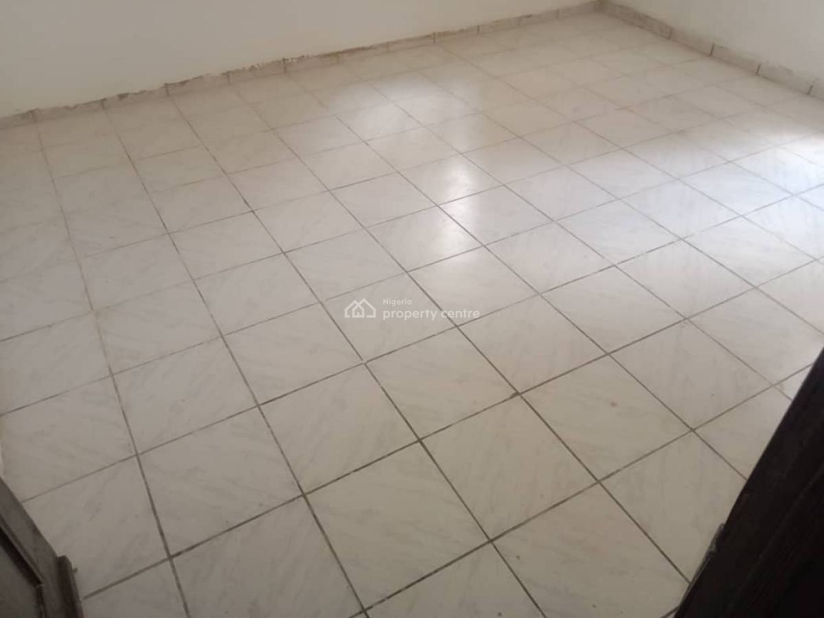 Renovated Three Bedrooms Flat, Kado, Abuja, Flat / Apartment for Rent