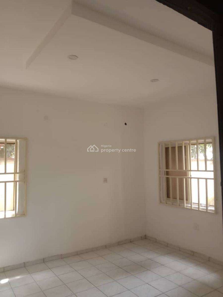 Renovated Three Bedrooms Flat, Kado, Abuja, Flat / Apartment for Rent