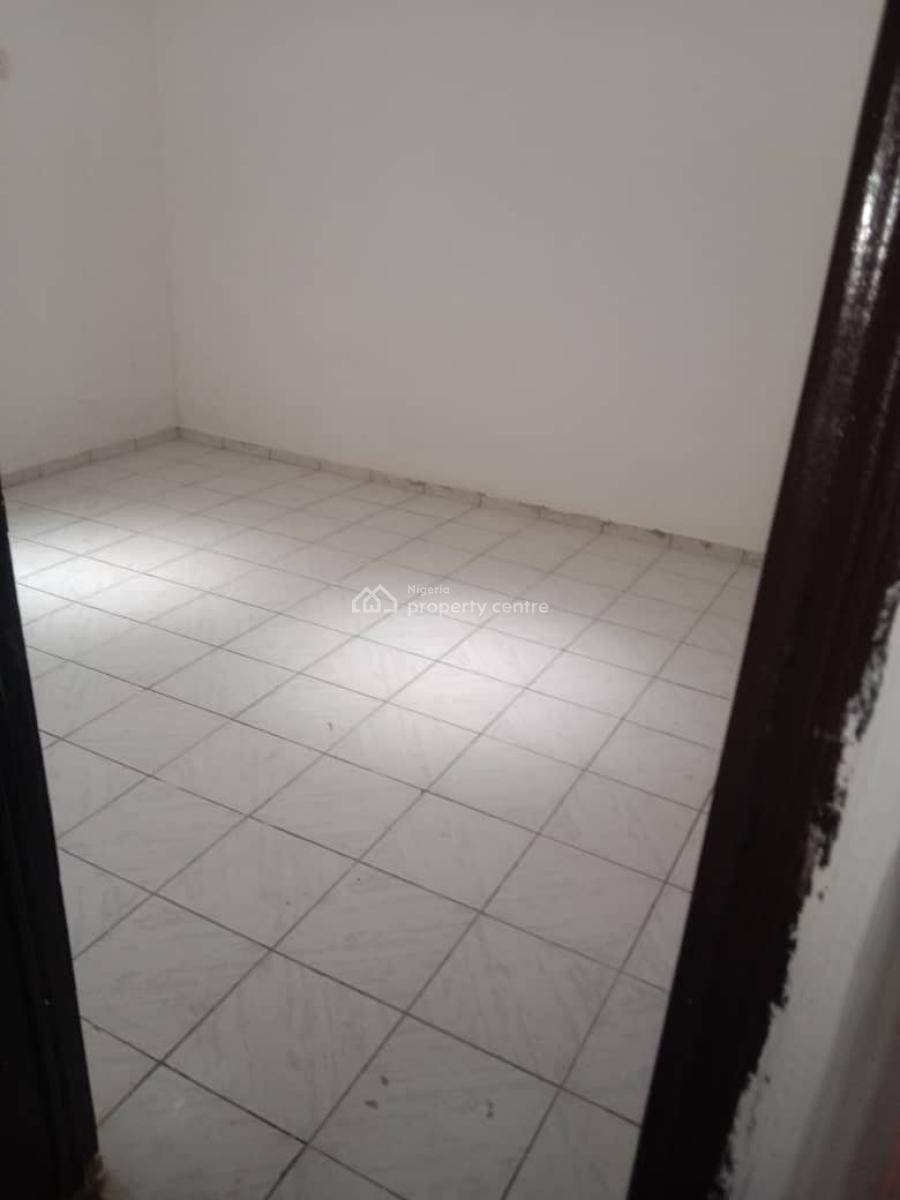 Renovated Three Bedrooms Flat, Kado, Abuja, Flat / Apartment for Rent