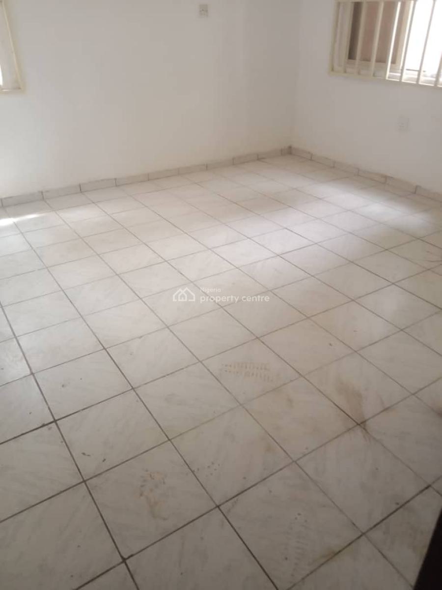 Renovated Three Bedrooms Flat, Kado, Abuja, Flat / Apartment for Rent