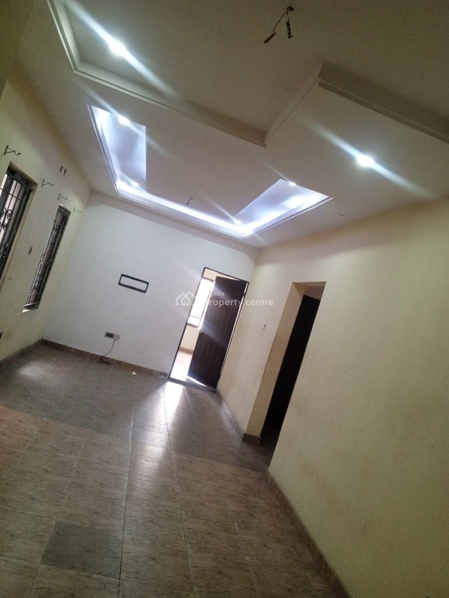 Executive 3bedrooms, Agboyi Estate, Ogudu, Lagos, Flat / Apartment for Rent