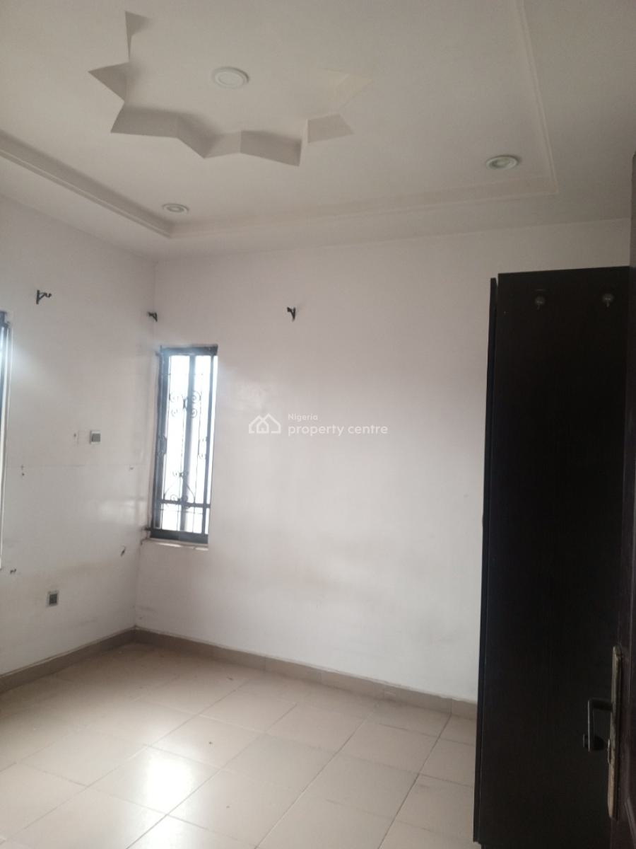 Executive 3bedrooms, Agboyi Estate, Ogudu, Lagos, Flat / Apartment for Rent
