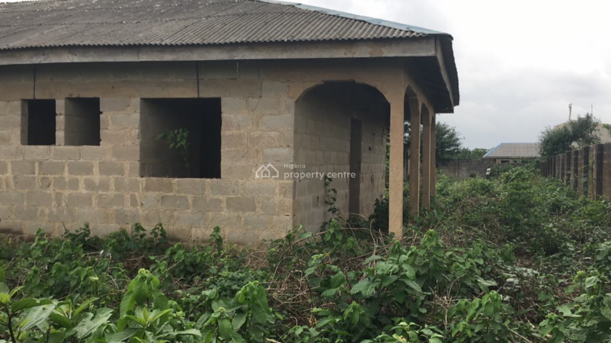 20 Room (en-suite) with Hotel-style Structure on One & Half Plot, Off Sokoto Road, Atan Ota, Ado-odo/ota, Ogun, Block of Flats for Sale