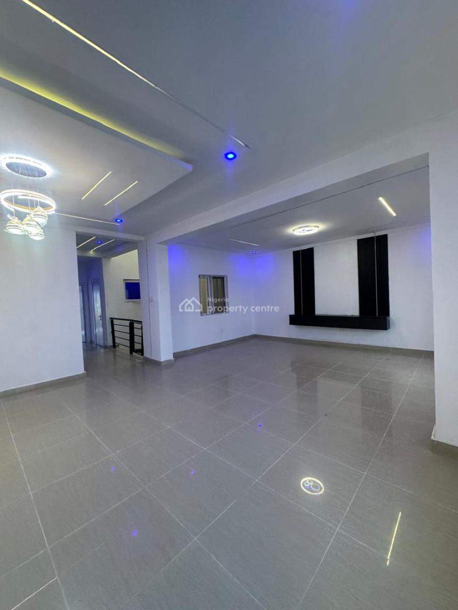 Super Spacious Self Compound 4 Bed Terrace  Duplex + Massive Bq, Ikota, Lekki, Lagos, Terraced Duplex for Sale